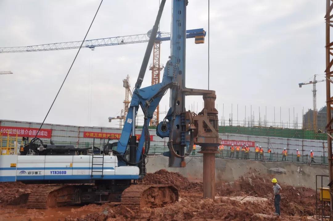 尊龙凯时重装五项全能YTR360D旋挖钻机引爆南宁！