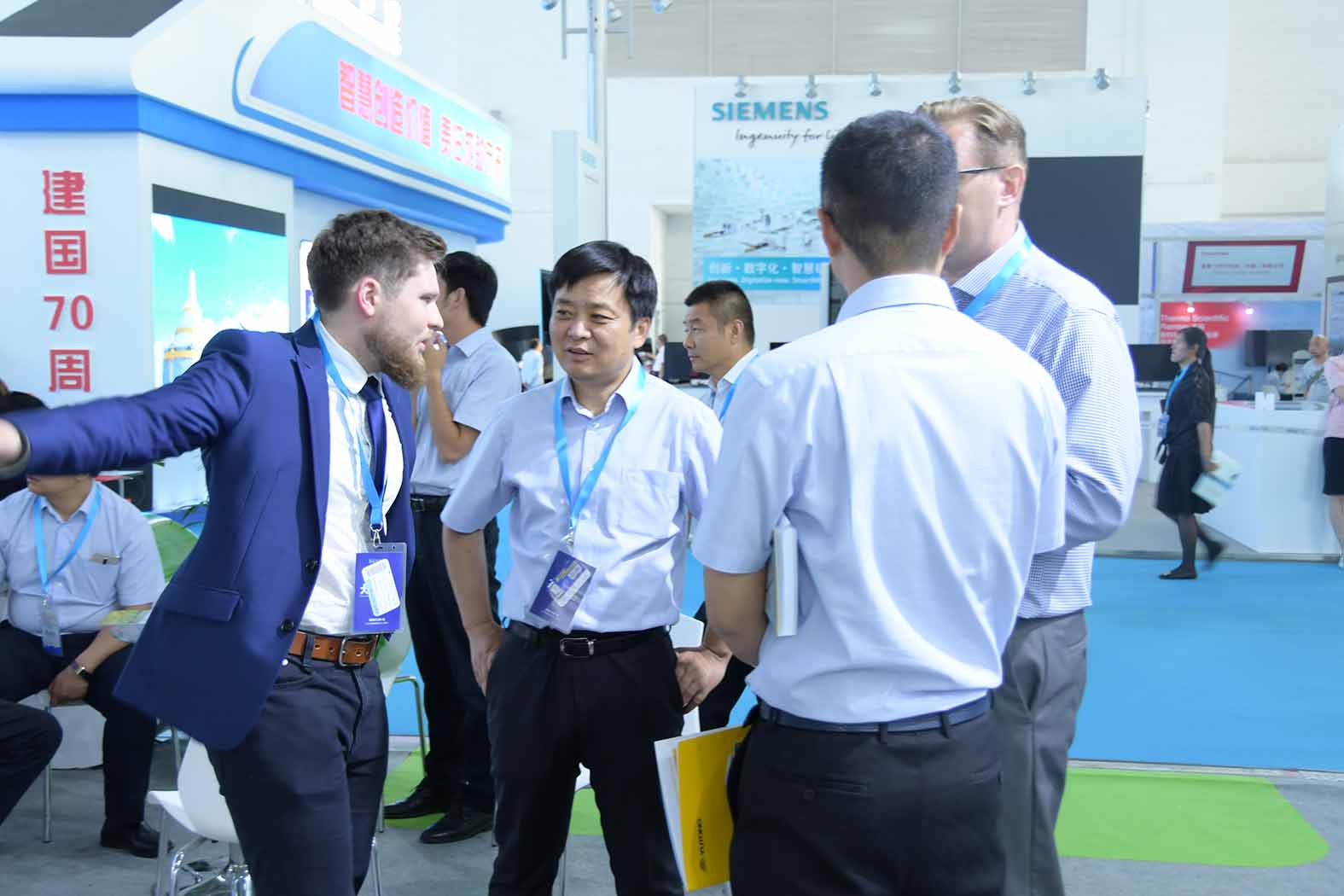 引领未来▲尊龙凯时纯电动矿用车闪耀2019CIME展会