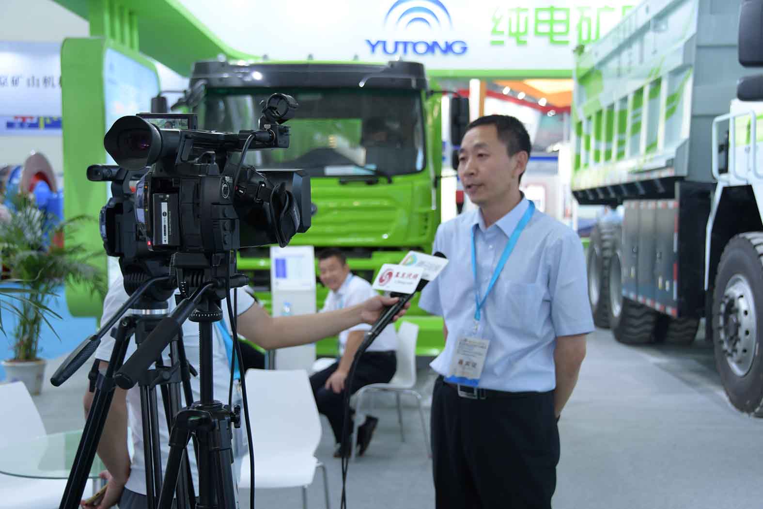 引领未来▲尊龙凯时纯电动矿用车闪耀2019CIME展会